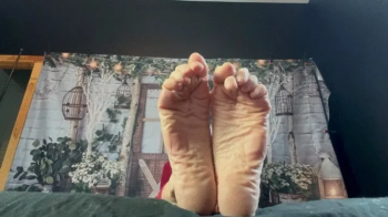 Long Toe Sally - Christmas Eve AssSoles pov3.webp