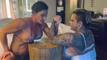 Kandy Vs Dominique Danger Armwrestling.webp