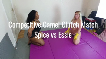 MAT WRESTLING Spice - Essie CAMEL CLUTCH MATCH.webp