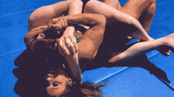 Jennifer Thomas vs Hanz VanDerKill - Poolside Showdown SDWMV.webp