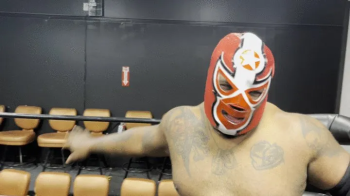 The Masked Redstar v Venomous Vinny.webp