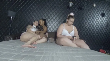 CUCKOLD FART DOMINATION WITH DWARF GIRL BY BRITNEY HUNTER, ARIEL AND ANANZINHA CAM BY ALINE FULL HD.webp
