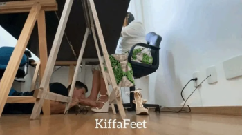 Goddess Kiffa - Computer technician glued on Kiffa feet - FOOT WORSHIP - FOOT DOMINATION - FOOT GAG - HUMILIATION - AMAT.webp