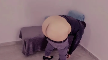 Fart buttcrack.webp