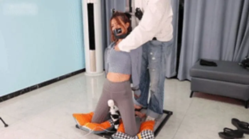 xy238-The yoga teacher was tied up on the iron pillar and her legs were vibrated to orgasm.webp