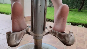Soles Show in Flats.webp