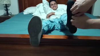 HECTOR EN SU PRIMER VIDEO DE COSQUILLAS.webp
