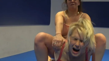 Jeanne Hunter vs Cheetah.webp