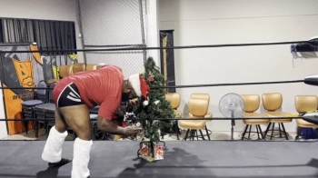 Santa Strip Brawl.webp