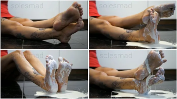 The soles of Solesmad filled with liquid cream.webp