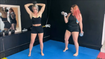 KAT MAX VS VIPER IN TEST OF STRENGTH CHALLENGE.webp