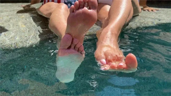 Perfect Pedicures In The Pool (MP4 HD).webp