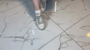 Worship Divine Mistress Lousie Marcada's feet !.webp