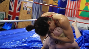 Bianca Blance vs Rosie - Custom oil.webp
