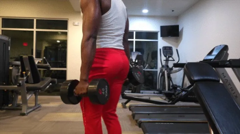 loud farts in the gym hard workout.webp