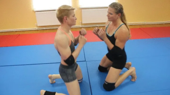 Yana vs Muscular Woman.webp