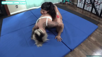 Andi Vicious vs Bianca Blance.webp