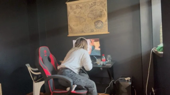 Muffled loud farts on chair while gaming.webp