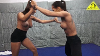 Amanda vs Nomi fight.webp