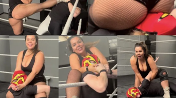 Curvy submission Queen vs Skinny masked jobber.webp