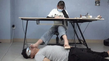 PRINCESS LAUREN FARTING WITHOUT MERCY ON HER FRAGILE SKINNY SLAVE - BY LAUREN YOUNG - CLIP 3.webp