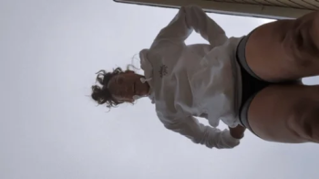 Giantess Tiny man Tease.webp