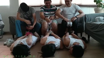 COSQUILLAS A LAEL, SAITZITO Y OSKII.webp