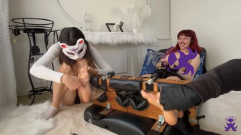 Emi x Yuxi - foot tickling 720.webp