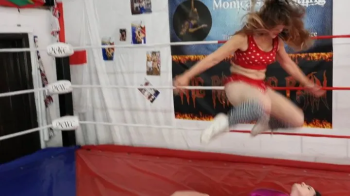 Luna K vs Ivy Rain.webp
