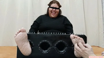 Lickling and tickling extra wide soles.webp