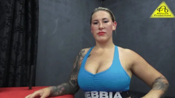Armwrestling Warrior Amazons vs Xena Wild.webp
