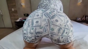 BIG WET FARTS BY SOPHIA FABER - CLIP 04.webp