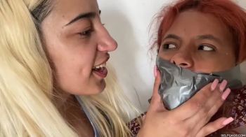 New Girl Jessi Has Her Way With 18-Year-Old Penelopé (low res mp4).webp