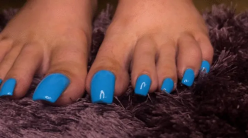 @Taliascutetoes makes me cum with her long and sexy blue toenails.webp