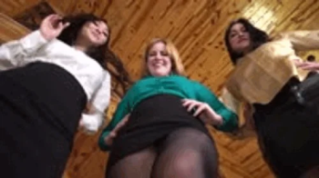Velvets Giantess - Who's the Boss Now.webp