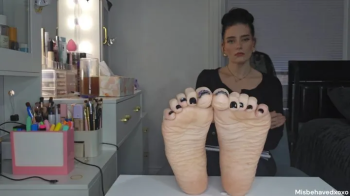 You doctor wants to try and cure your foot fetish with exposure therapy, wants you to jerk off to her feet.webp