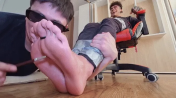 Tickling my Boss at the office as revenge for fired me.webp