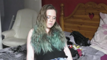 Sophie Washes Her Feet (4K).webp