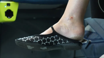 Foot fetish admiration, wrinkled feet with dirty slippers.webp