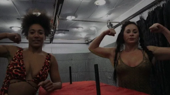 Armwrestling Marina vs Sativa.webp