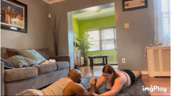 Part 1 Bettiebrickhouse vs Jackhammer in competitive arm wrestling match.webp