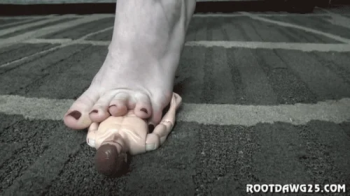Kitty in Stinky Foot Stomp 1080p MP4.webp