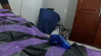 BRUNETTE GODDESS FARTING AND PLAY GAME By BIANCA CAROL AND DANIEL SANTIAGO CAM BY DANI FULL HD.webp