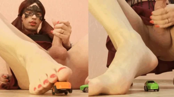 Barefoot Trans Giantess Plays With Toy Cars And Crush - 2.webp