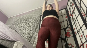Unaware BBW Giantess stretching.webp