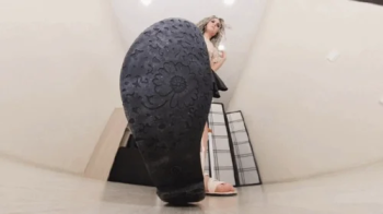 Brianna - crushed by her sandals VR 360 5,7K.webp