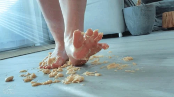 Banana vs. Young Feet - HD 1080p MP4.webp