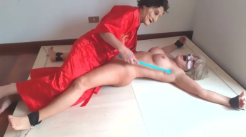 Superfox, obscene pussy tickling, feet tickling and stolen orgasms.webp