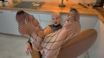 Ruslana Is Alone In The Kitchen And All She Wants Is You Worshipping Her Feet - Full.webp