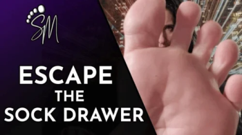 Gold Lady Weronika Tickle And Lick Feet Of Catwoman Ruslana - Full 7.webp